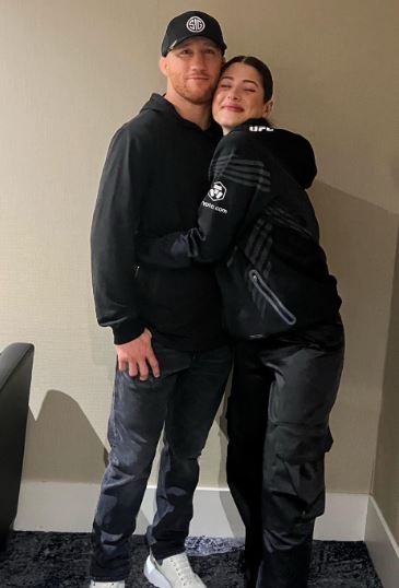 Sophia Romano is very supportive of her boyfriend Justin Gaethje career